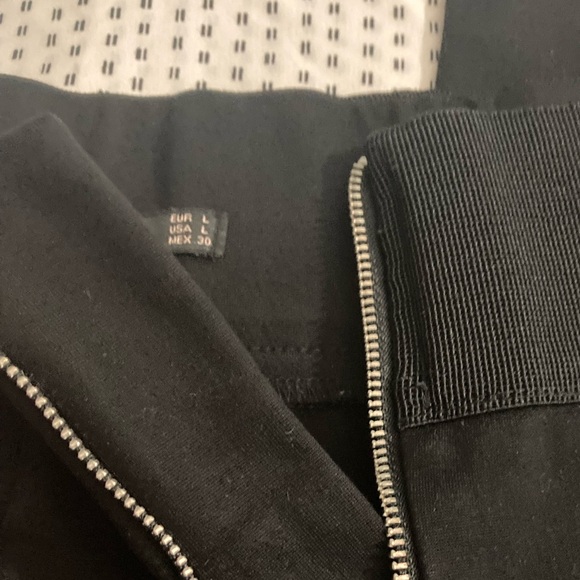 Zara Black Thick Leggings with Front Zippers Trafaluc Collection Size:Large - Picture 7 of 8